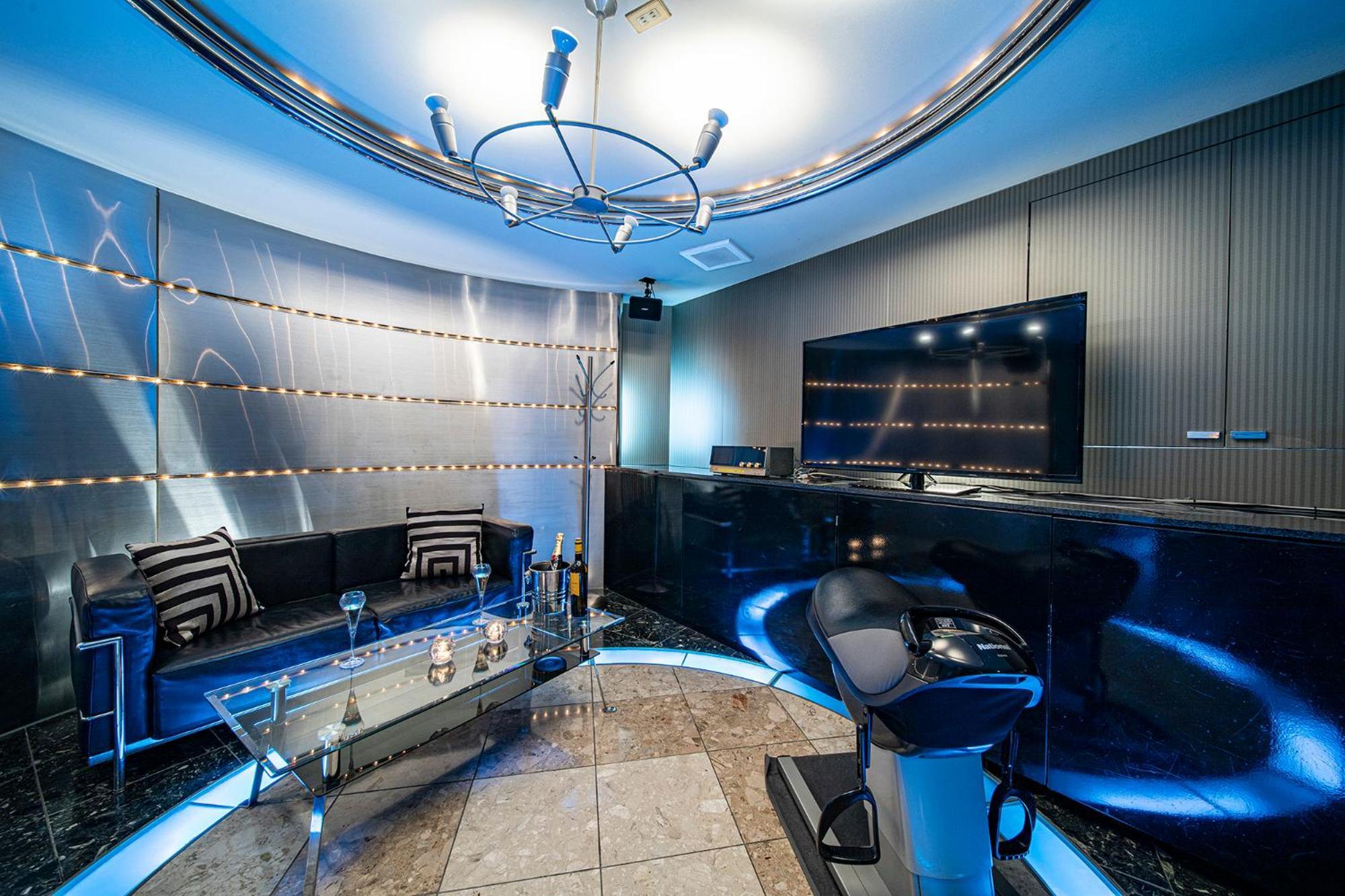 אוסקה Towers Hotel - Adult Only - מראה חיצוני תמונה